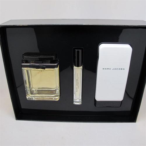 GIFT/SET MARC JACOBS 3 PCS.  3. By MARC JACOBS For WOMEN